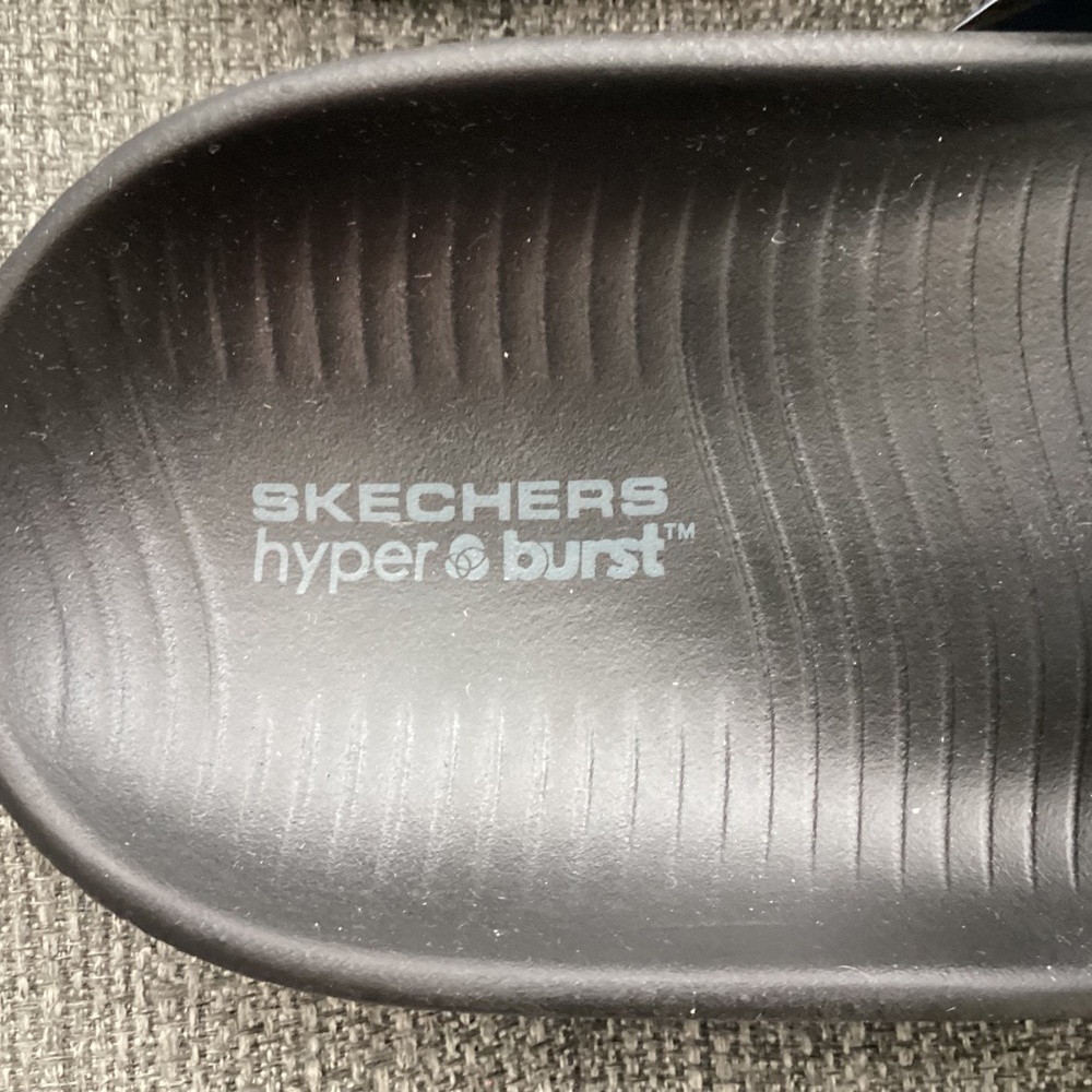 Skechers Women's Hyper Slide - Radiant Slide Sandals, size 7 - Picture 3 of 10